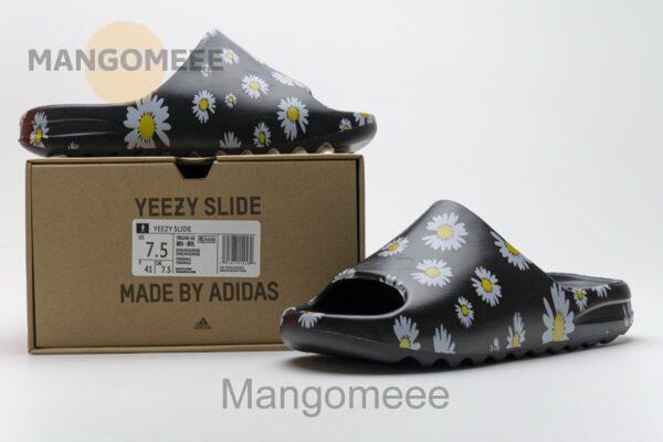 FB6348-16 adidas Yeezy Slide - Image 2