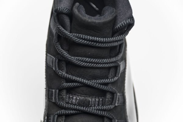 Air Jordan 11 378037-005“Cap and Gown” - Image 7