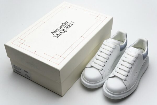 462214 WHGP7 9001 Alexander McQueen Sneaker White Blue - Image 3