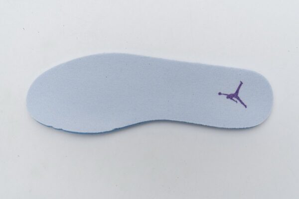 555112-100 Air Jordan 1 Mid SE White Fuchsia Blast - Image 9