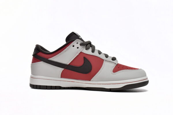 Nike SB Dunk Low Suziki - Image 2