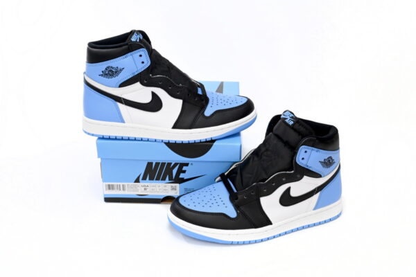 Air Jordan 1 Retro High OG 'UNC Toe' - Image 3